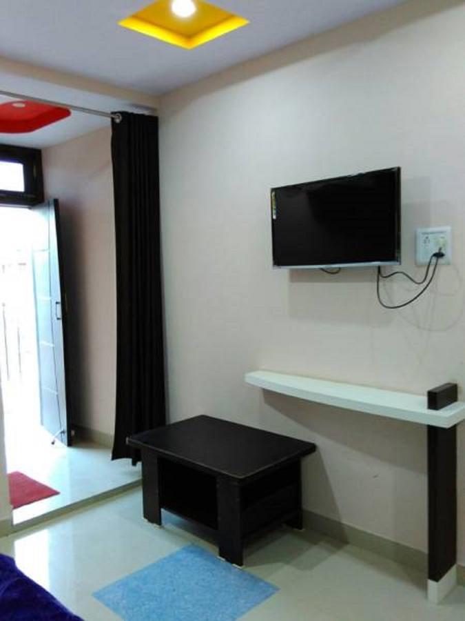 Hotel Blue Star Datia Exterior foto