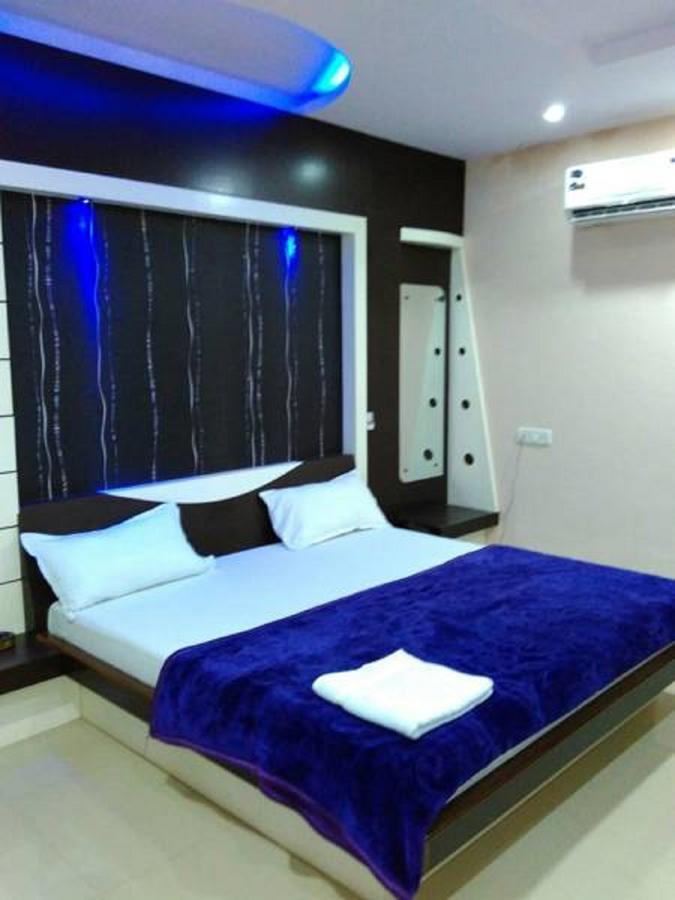 Hotel Blue Star Datia Exterior foto